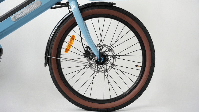 Pourquoi la largeur des pneus change votre confort au quotidien